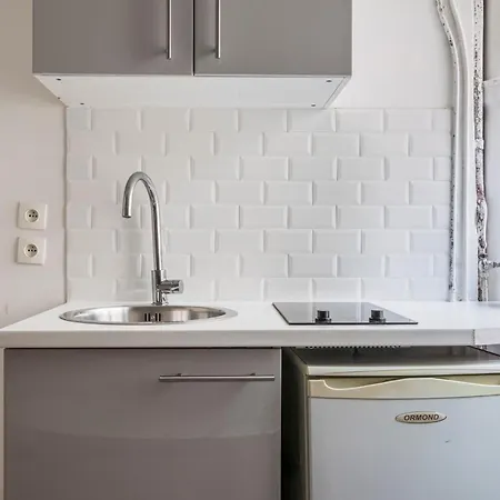 Au Coeur De Montparnasse Апартаменты