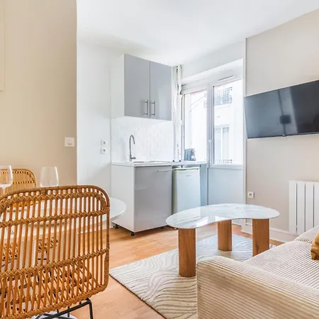 Au Coeur De Montparnasse *
